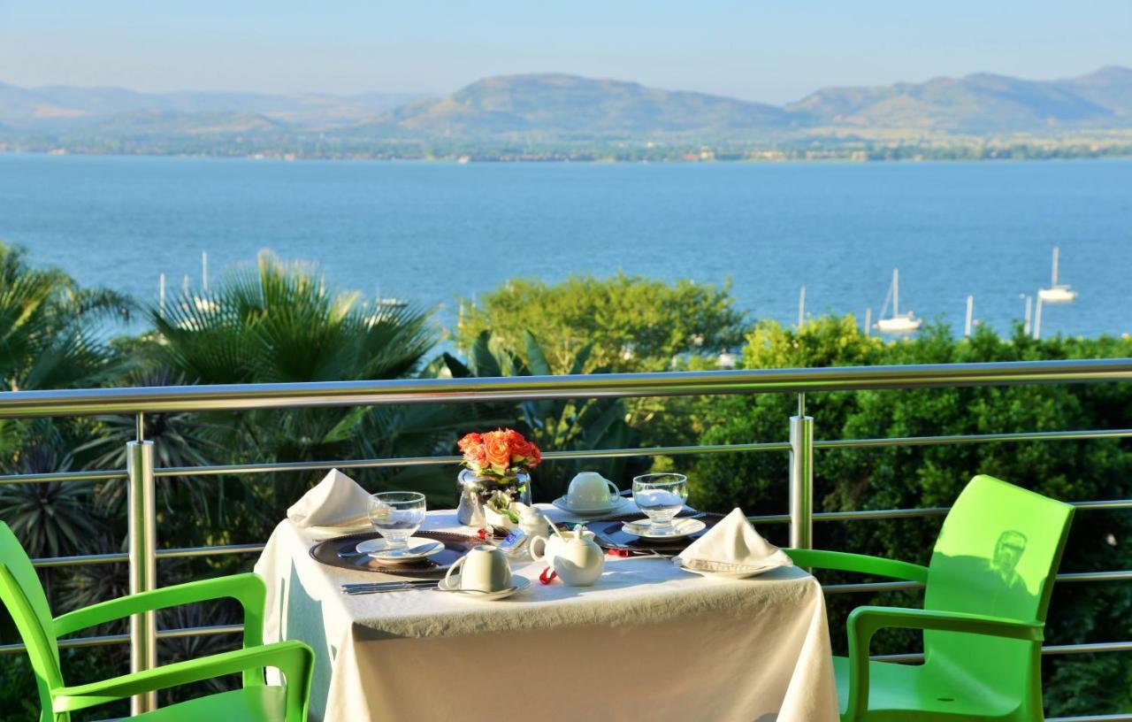 Stirling Manor Boutique Guest House Hartbeespoort Eksteriør bilde